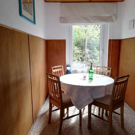 Ruhige Lage _ Strandnah Apartment Uckeritz