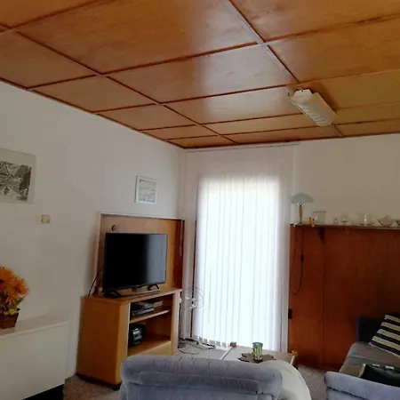 Ruhige Lage _ Strandnah Apartment Uckeritz