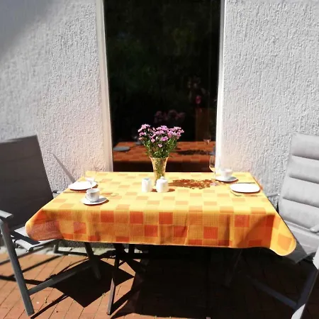 Ruhige Lage _ Strandnah Apartment Uckeritz