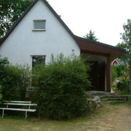 Ruhige Lage _ Strandnah Apartment Uckeritz
